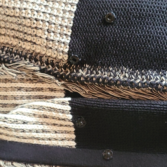 Sweater - Picture 5 of 13